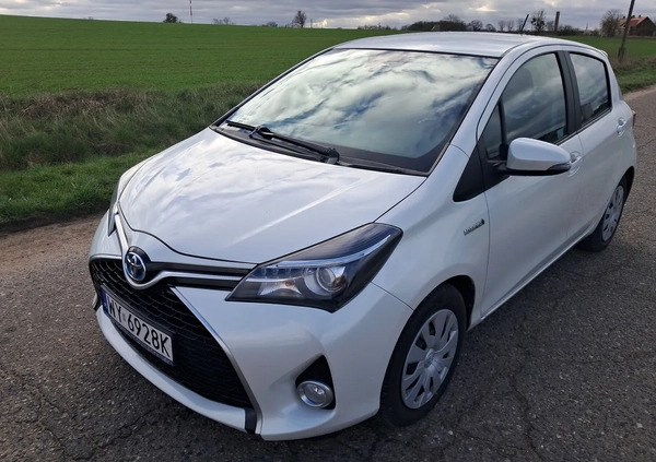 Toyota Yaris cena 42435 przebieg: 149860, rok produkcji 2016 z Góra małe 137